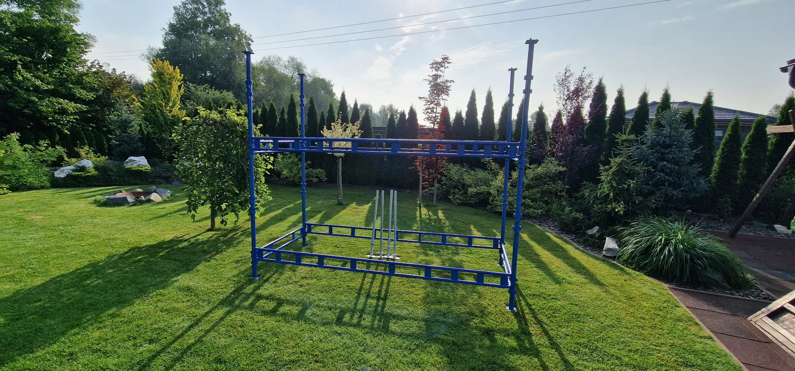 Konstrukce HAKI lešení postavená v terénu, Třinec